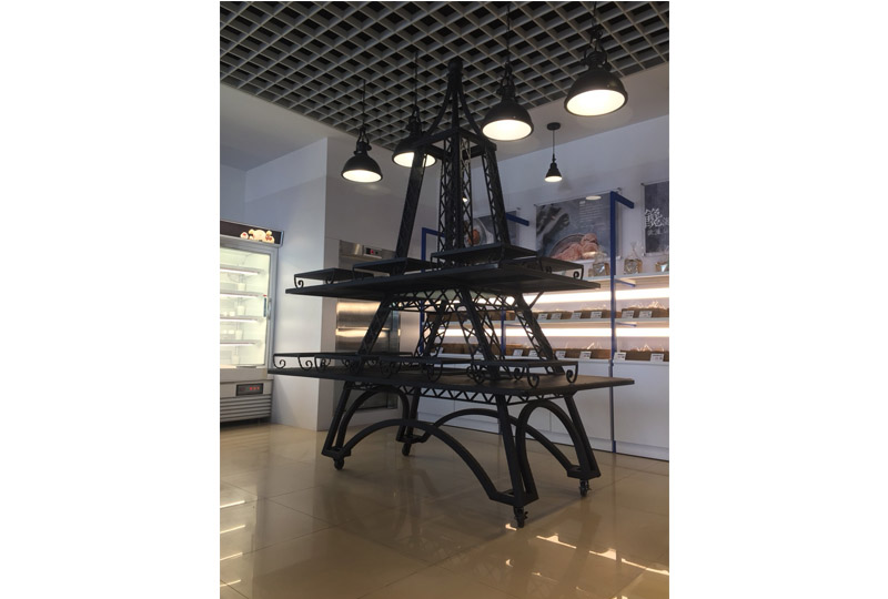 巴黎鐵塔裝置鐵件設計