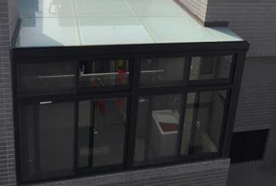 YI10-9/不鏽鋼玻璃屋